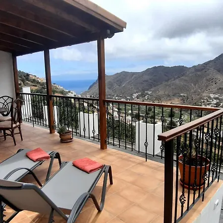 Casa La Sabina Roja 1 - Casa Con Impresionantes Vistas Sobre Y El Mar Hermigua